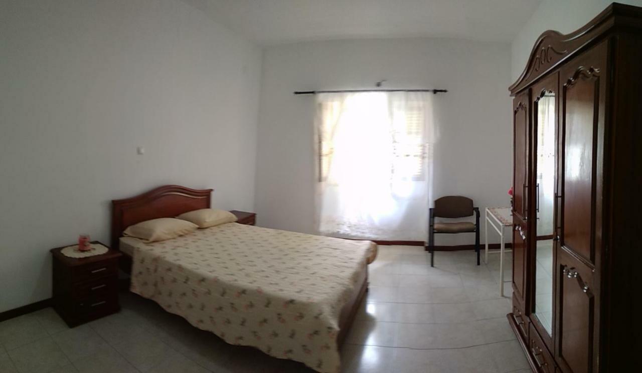 Residencial Vitoria Hotell Ponta Do Sol Eksteriør bilde